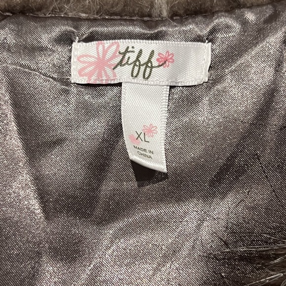 Tiff Faux Fur Lined  Vest Girls XL - Picture 7 of 8
